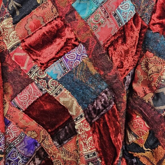 Coldwater Creek Womens Embroidered Patchwork Jacket Large Velvet Tapestry Red - Picture 6 of 7